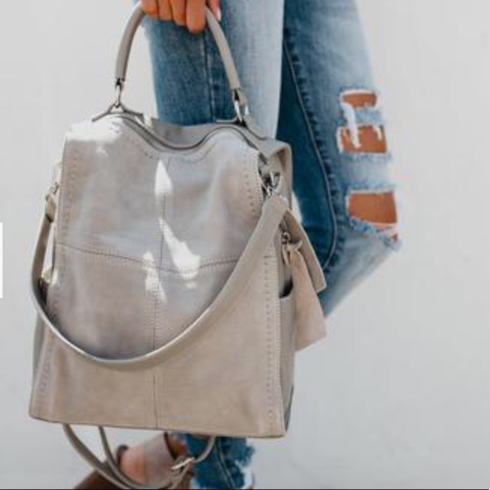 SOLD 🔥VICI brette convertible backpack bag